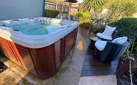 The Studio With Hot Tub In East Budleigh In Beautiful Countryside